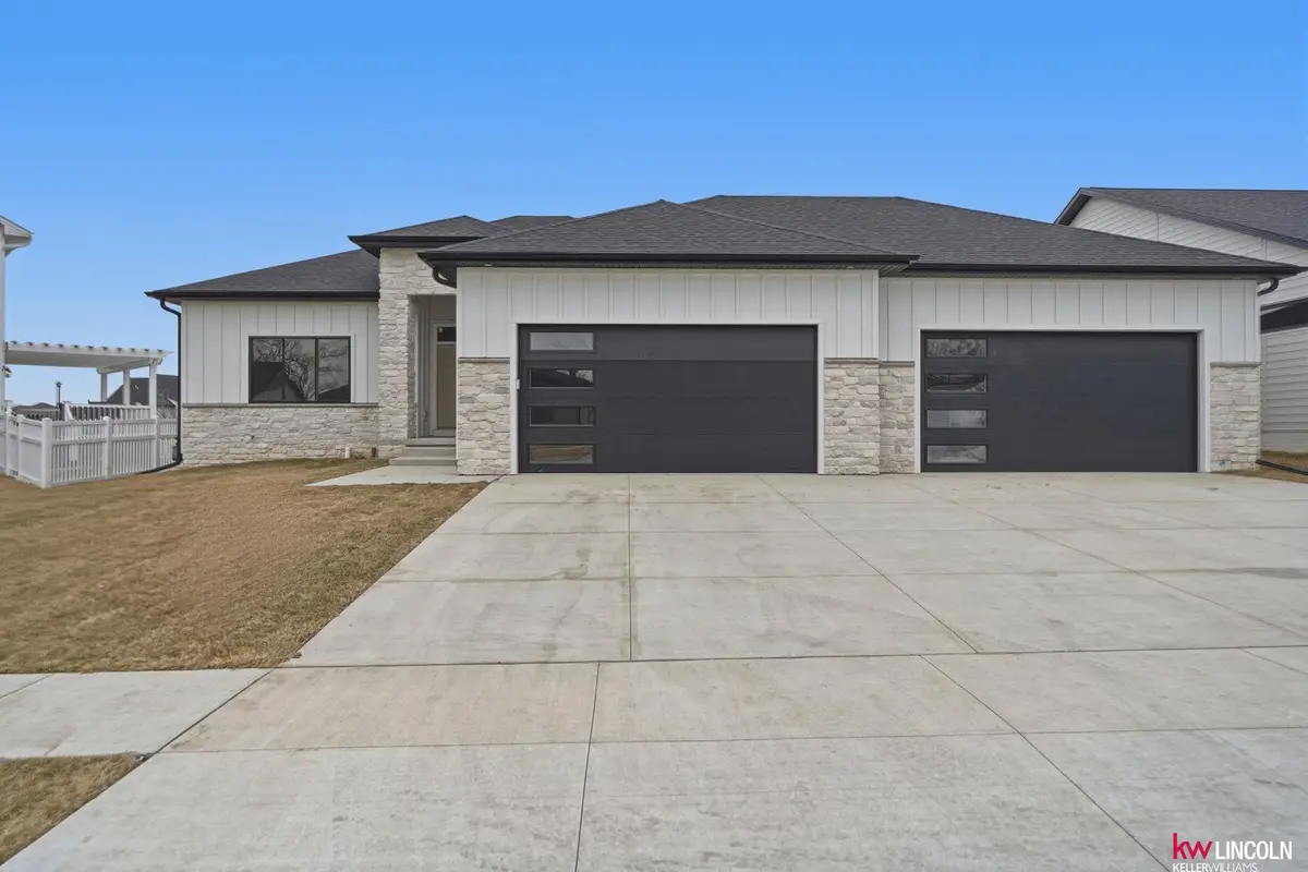 3510 Tree Line Drive, Lincoln, NE 68516 - #1