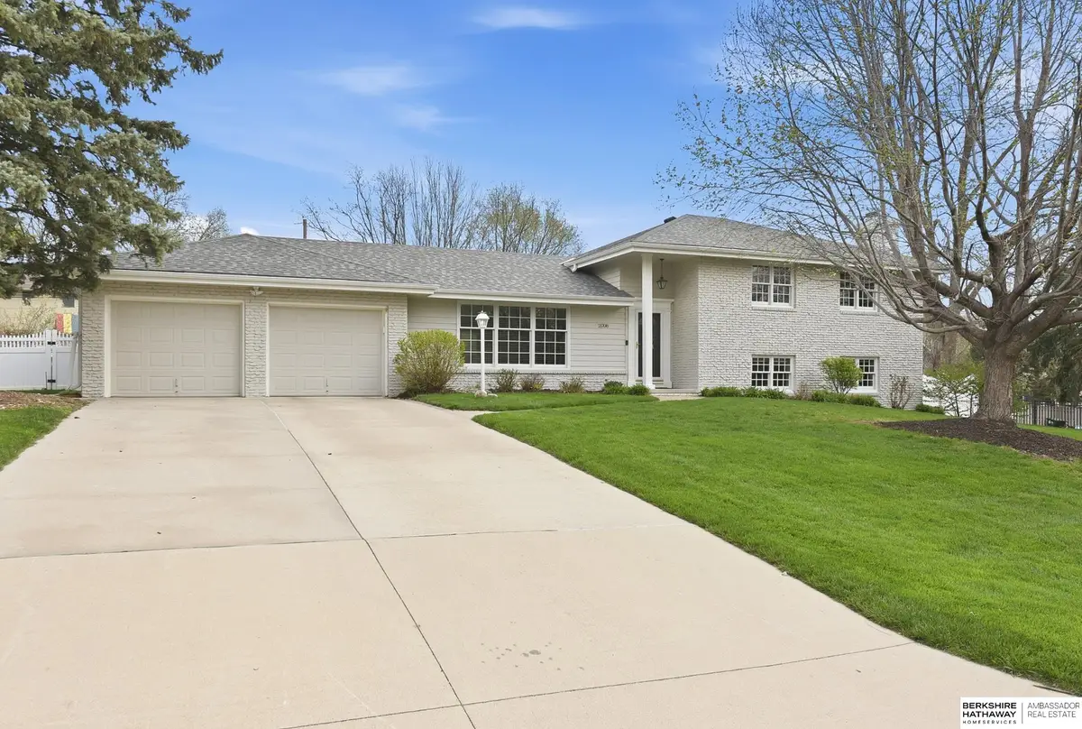 21708 Leavenworth Street, Elkhorn, NE 68022 - #1
