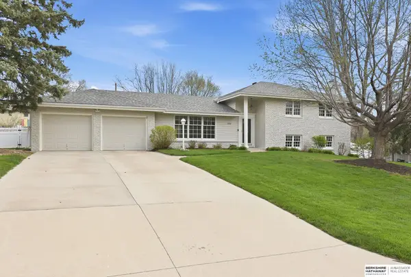 21708 Leavenworth Street, Omaha, NE 68022