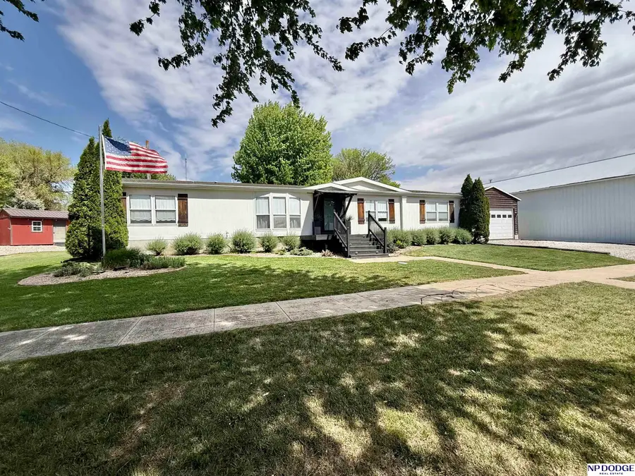 410 S 7th Street, Lyons, NE 68038 - #2