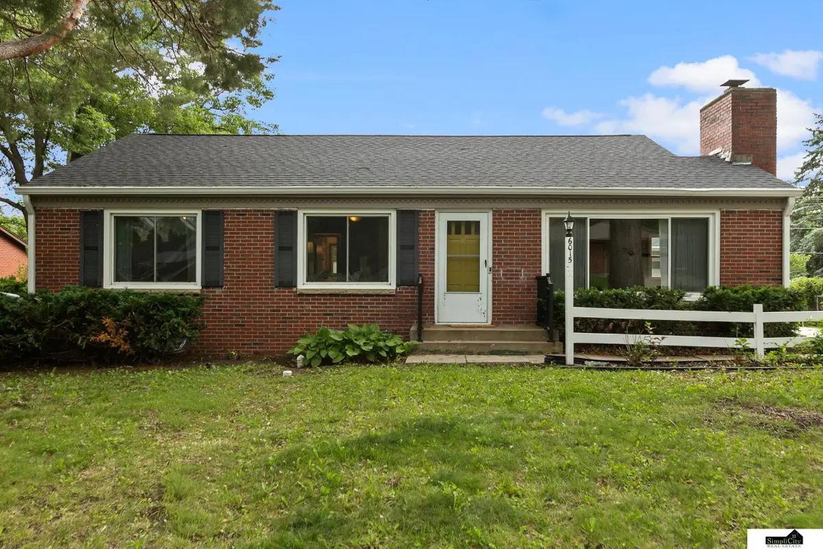 6015 Sumner Street, Lincoln, NE 68506 - #1
