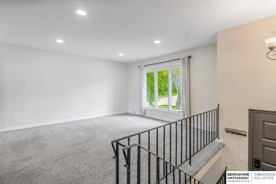 2642 N 98th Street, Omaha, NE 68134 - #2