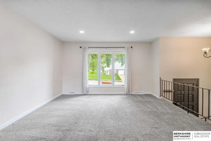 2642 N 98th Street, Omaha, NE 68134 - #3