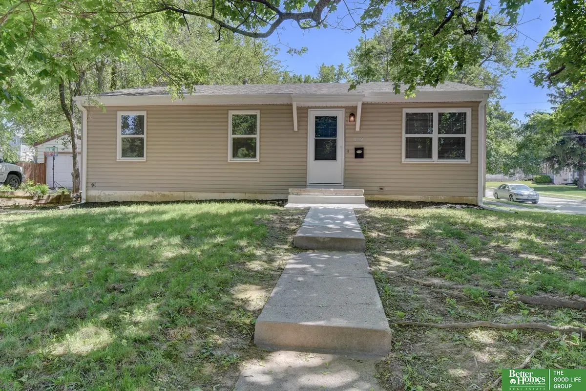 6119 Camden Avenue, Omaha, NE 68104 - #1