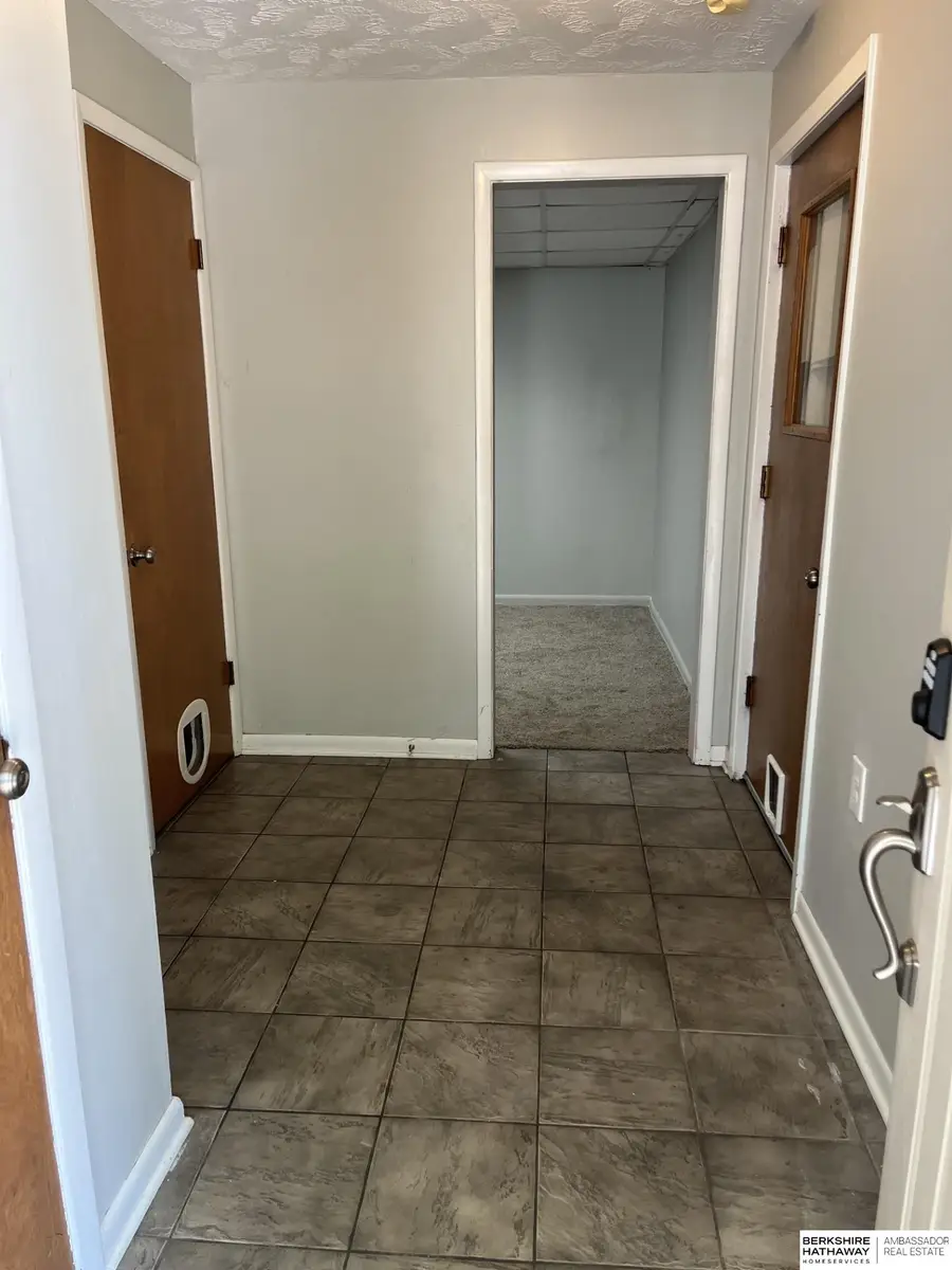 5230 S 51st Street, Lincoln, NE 68516 - #3