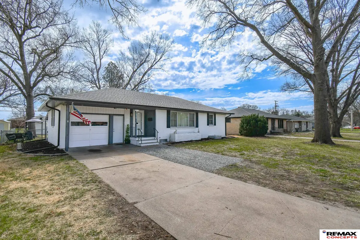 1316 N 13th Street, Beatrice, NE 68310 - #1