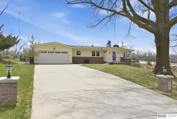 4731 Manchester Drive, Omaha, NE 68152