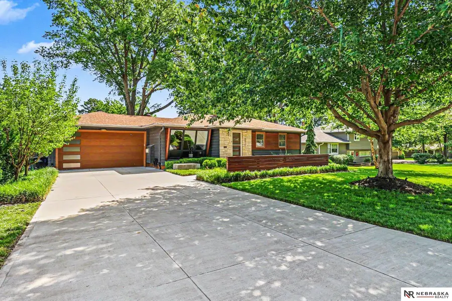 10416 Oak Street, Omaha, NE 68124 - #3