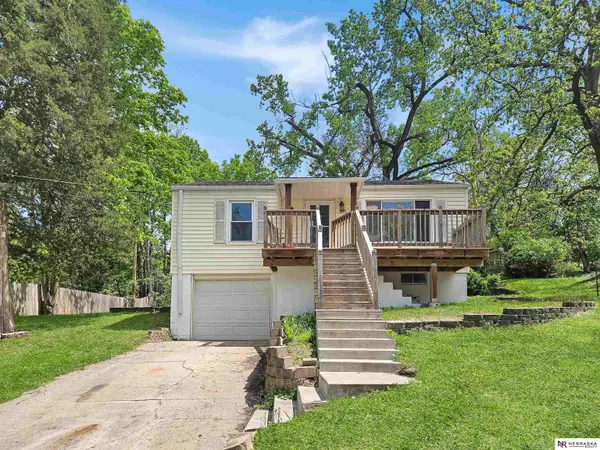 305 Kohl Road, Bellevue, NE 68005