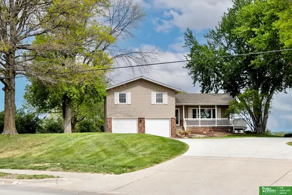 2116 Fairview Road, Bellevue, NE 68123