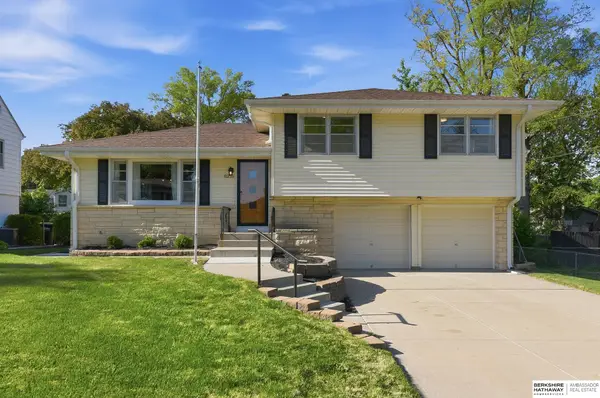 8218 Castelar Street, Omaha, NE 68124