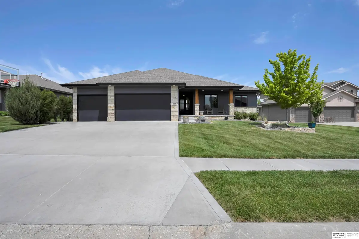 21318 Castlerock Lane, Gretna, NE 68028 - #1