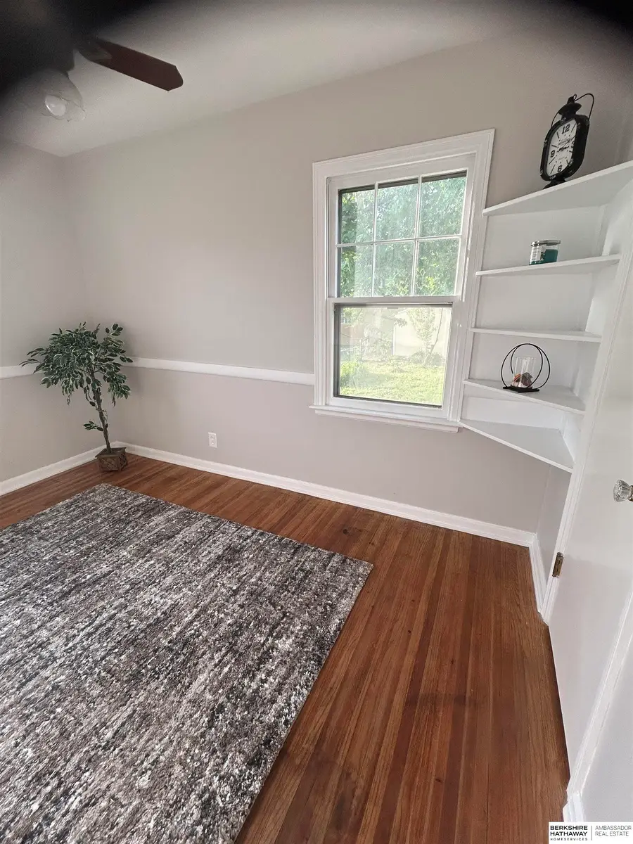 6006 Parker Street, Omaha, NE 68104 - #3
