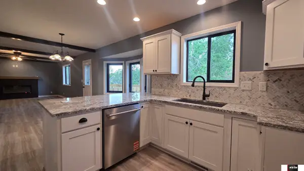 122 W 1st Street, Valparaiso, NE 68065
