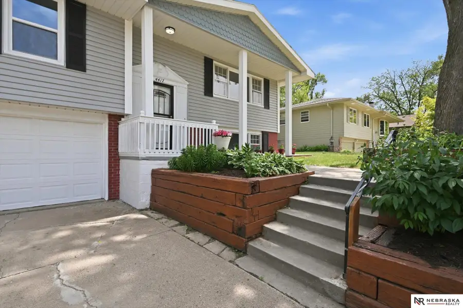 4417 N 94 Street, Omaha, NE 68134 - #2