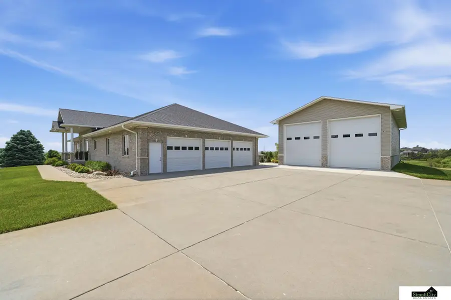 2401 SW 47th Street, Lincoln, NE 68522 - #2
