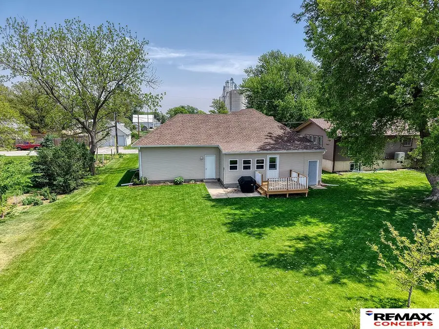 104 Wells Street, Waco, NE 68460 - #2