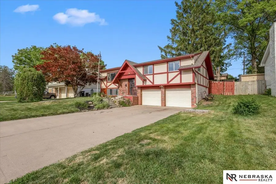5215 S 91st Street, Omaha, NE 68127 - #2