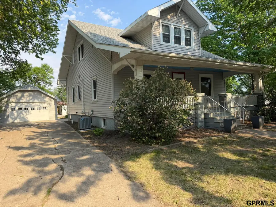 428 N Wilson Street, Wilber, NE 68465 - #3