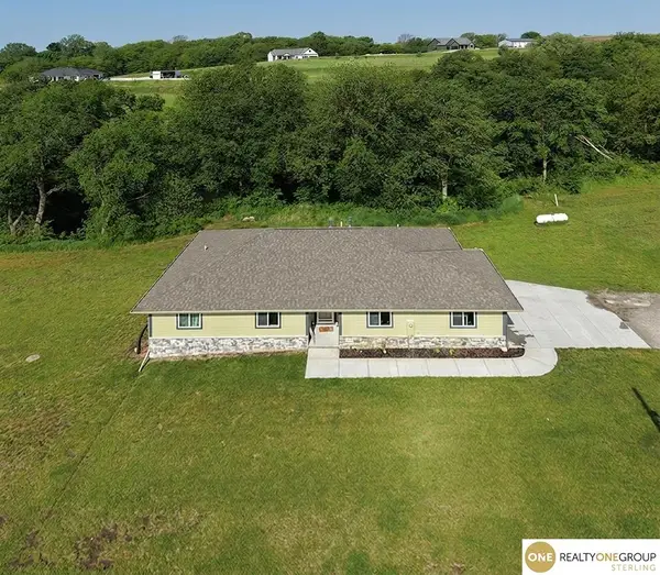 63190 250th Street, Glenwood, IA 51534