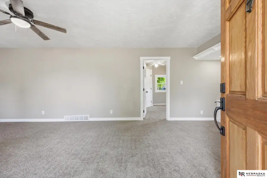 3140 4th Avenue, Council Bluffs, IA 51501 - #3