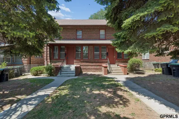 118-120 N 38 Street N, Omaha, NE 68131