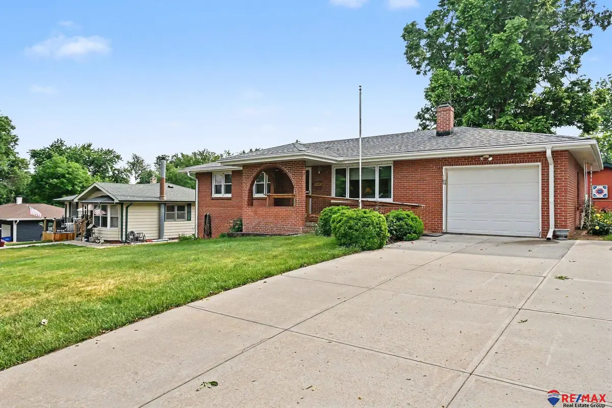 1107 Oke Street, Papillion, NE 68046 - #1