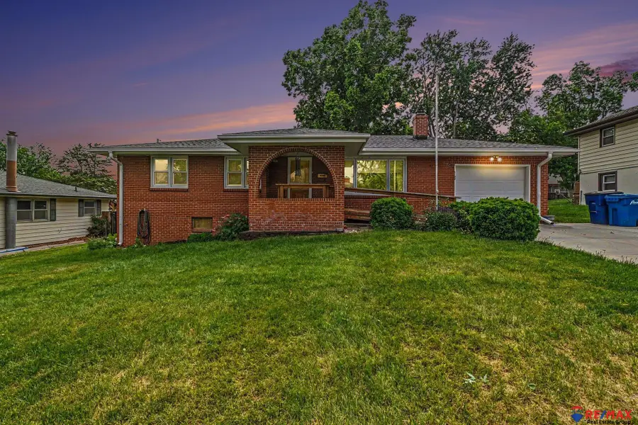 1107 Oke Street, Papillion, NE 68046 - #2