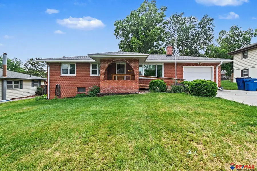 1107 Oke Street, Papillion, NE 68046 - #3