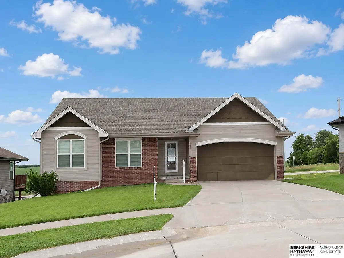 130 Broken Arrow Circle, Yutan, NE 68073 - #1