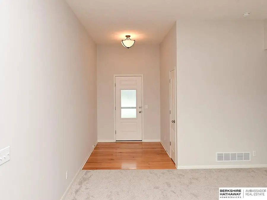 130 Broken Arrow Circle, Yutan, NE 68073 - #2