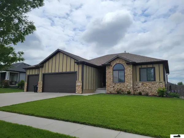 7537 S 79th Street, Lincoln, NE 68516