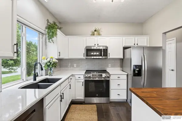 4563 S 190th Street, Omaha, NE 68135