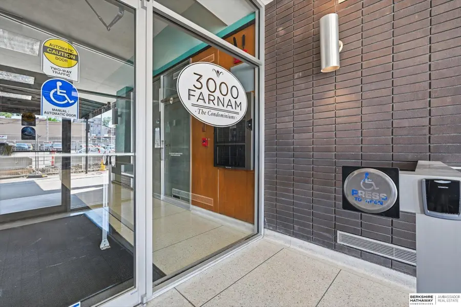 3000 Farnam Street #4P, Omaha, NE 68131 - #2