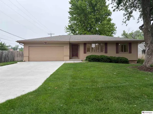 1113 N 83rd Street, Omaha, NE 68114