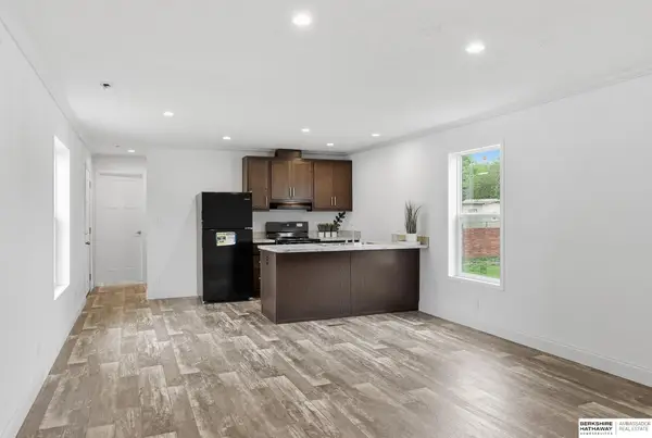 2020 Read Street #1, Omaha, NE 68112
