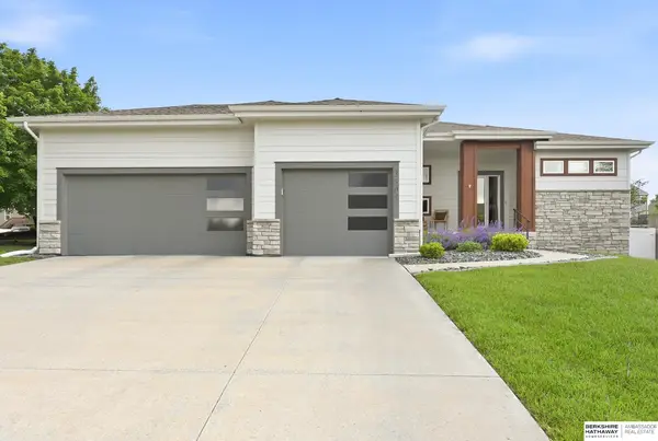 3805 S 192nd Avenue, Omaha, NE 68130