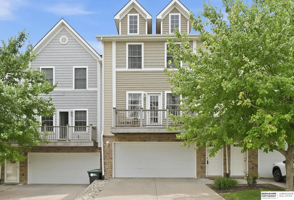 16773 Laurel Plaza, Omaha, NE 68116 - #1