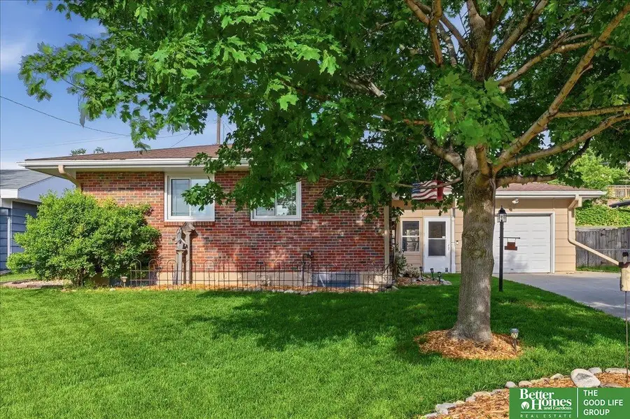 5207 N 85 Street, Omaha, NE 68134 - #3