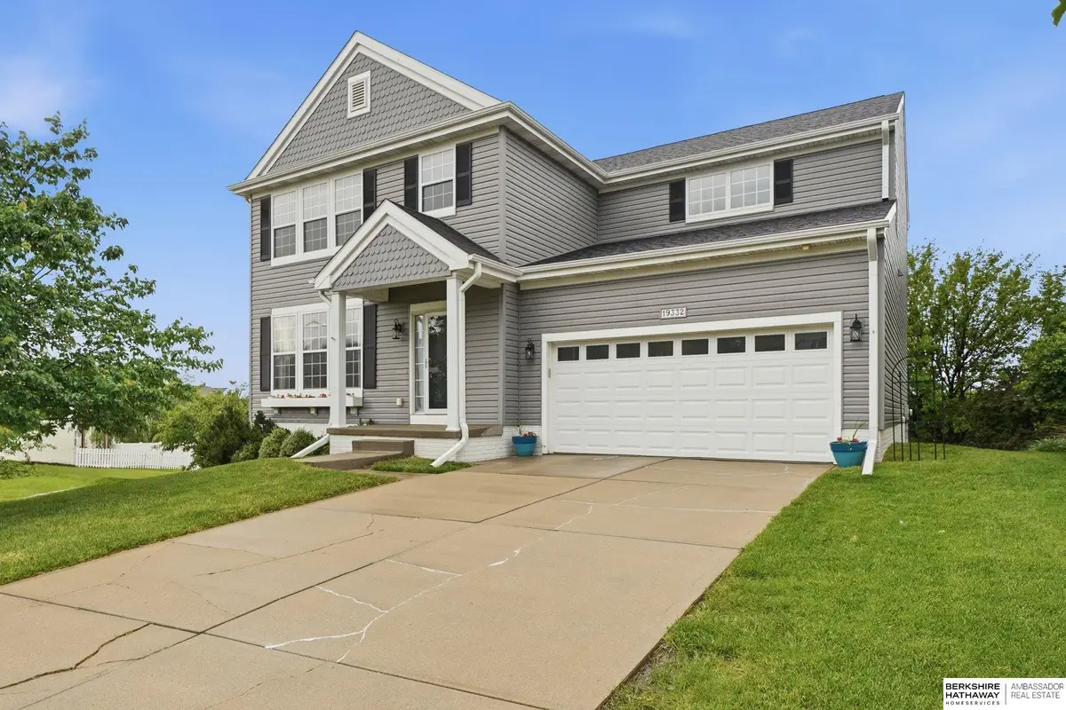 19332 N Street, Omaha, NE 68135 - #1