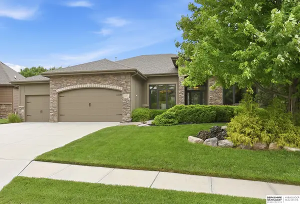 1215 S 200 Street, Omaha, NE 68130