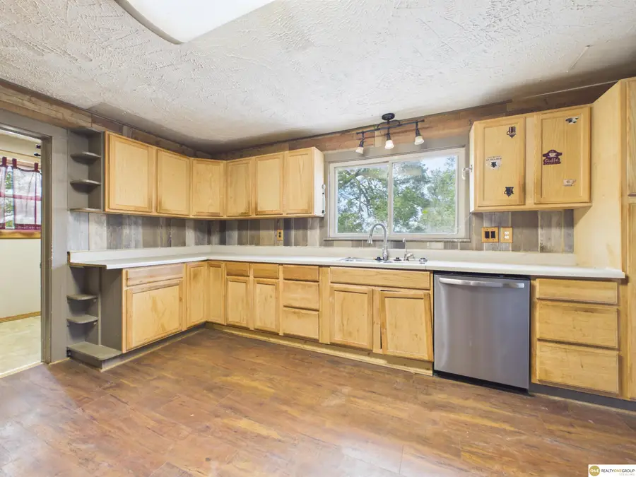 216 W 3rd Street, Friend, NE 68359 - #3