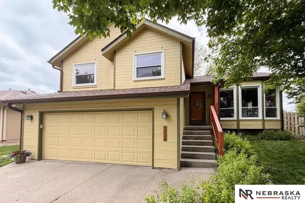 3924 S 155th Street, Omaha, NE 68144