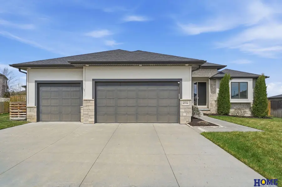 6516 Julia Circle, Lincoln, NE 68516 - #2