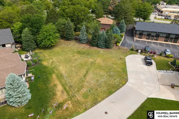 2917 Park Place Court, Lincoln, NE 68506