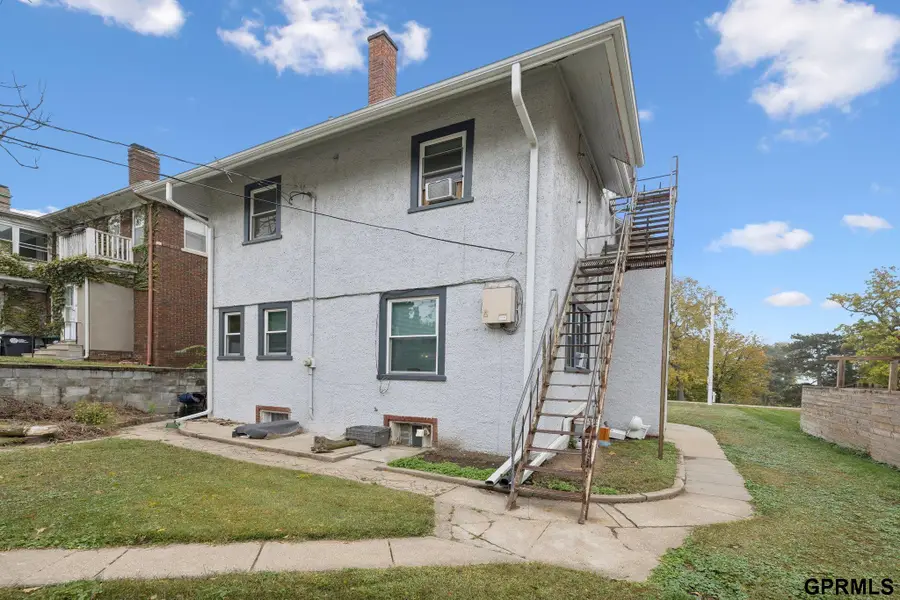 1738 S 32nd Avenue, Omaha, NE 68105 - #2