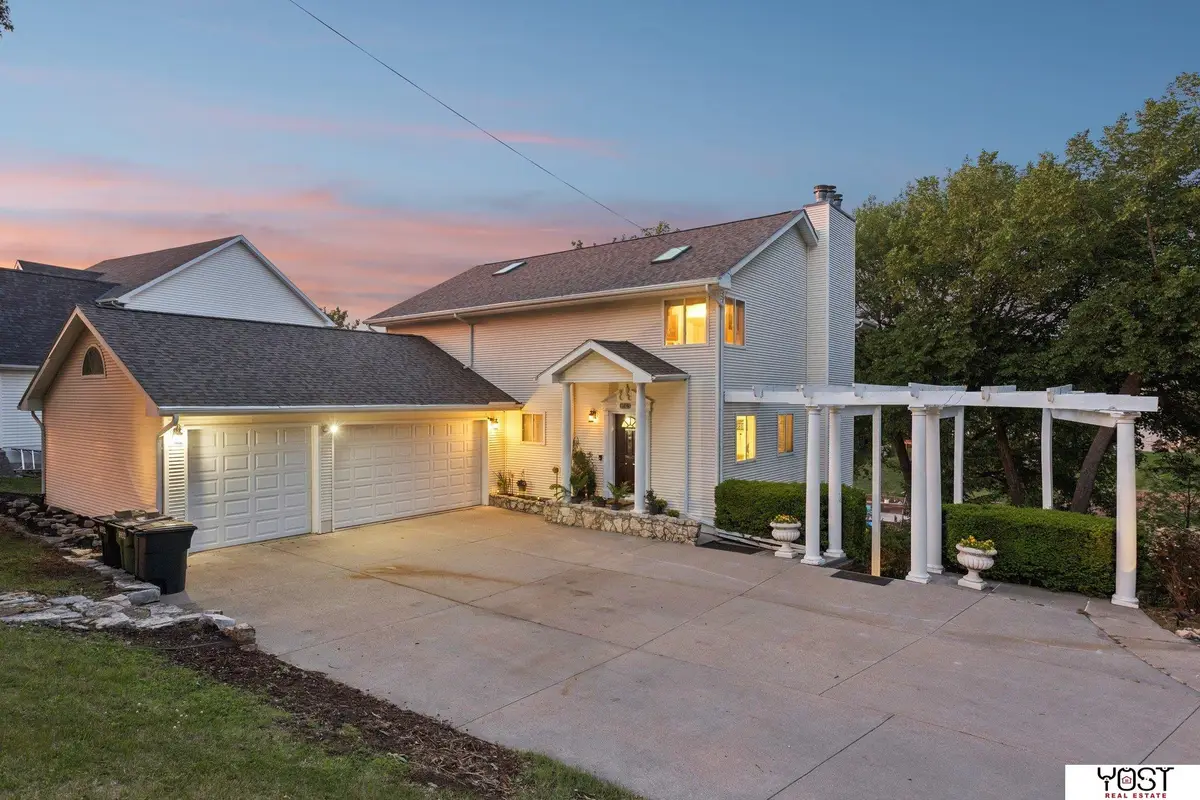 8932 Cass Circle, Plattsmouth, NE 68048 - #1