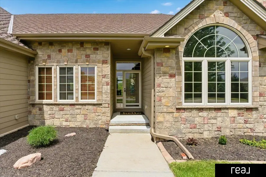 16378 Cheyenne Road, Omaha, NE 68136 - #3