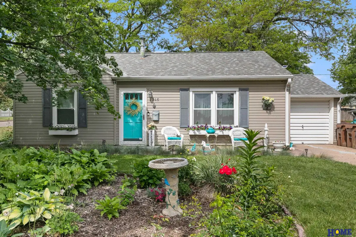 2945 S 42nd Street, Lincoln, NE 68506 - #1