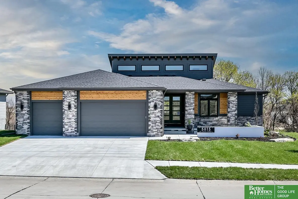 5815 N 208th Street, Elkhorn, NE 68022 - #1